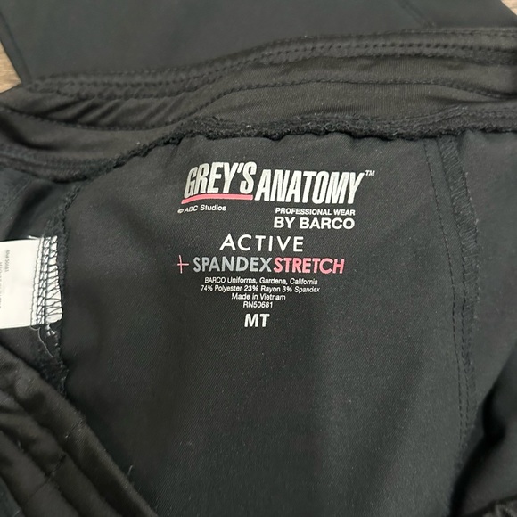 Grey’s Anatomy Women’s tall scrub pants - Picture 2 of 2